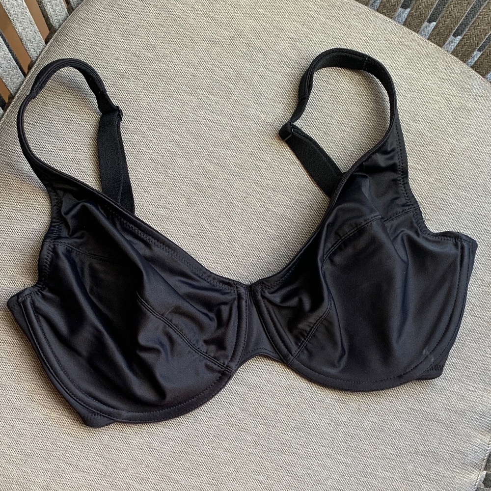 NWOT Nordstrom Wacoal Classic Black Bra